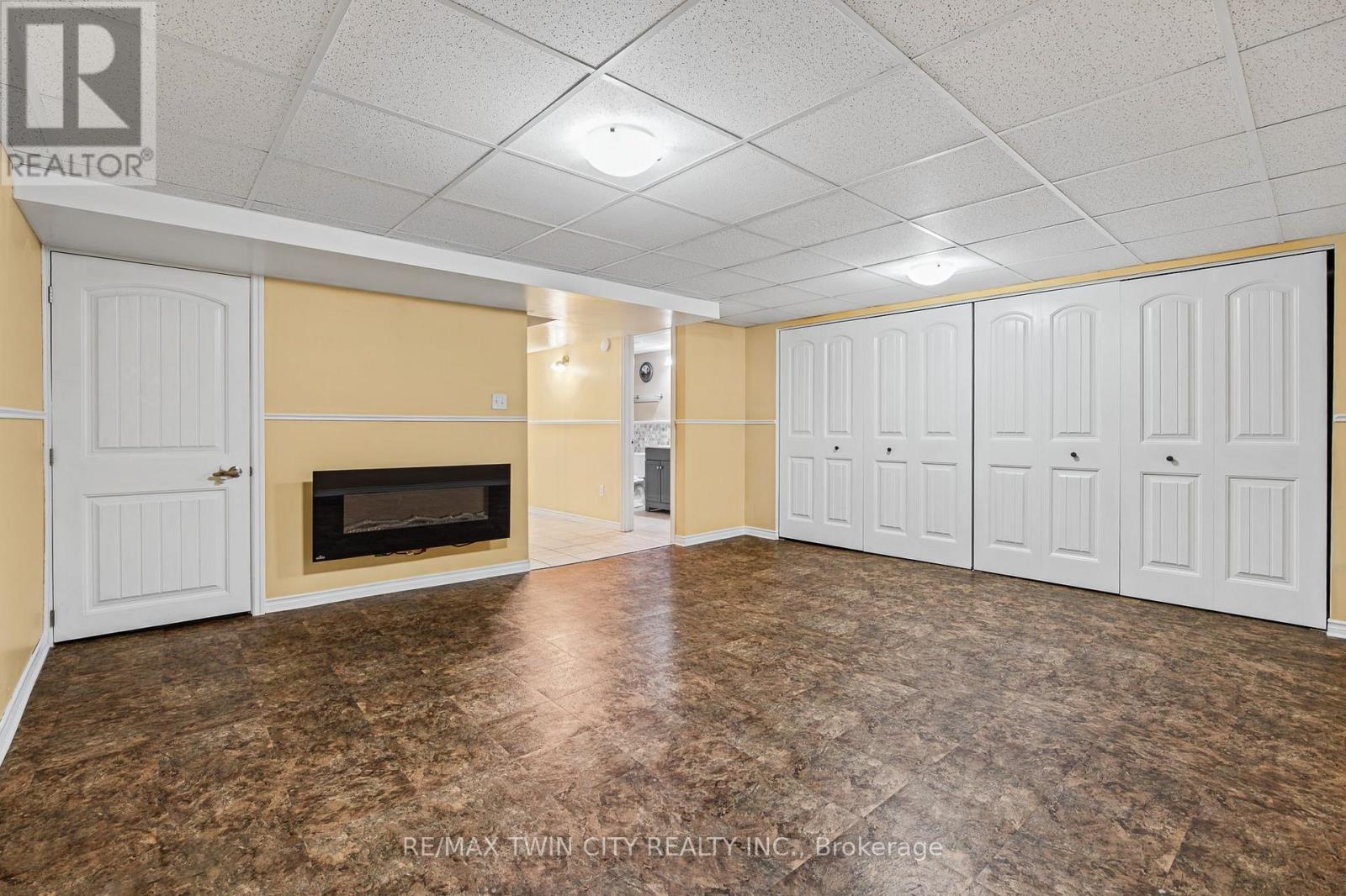 #74 65 GLAMIS ROAD - 25