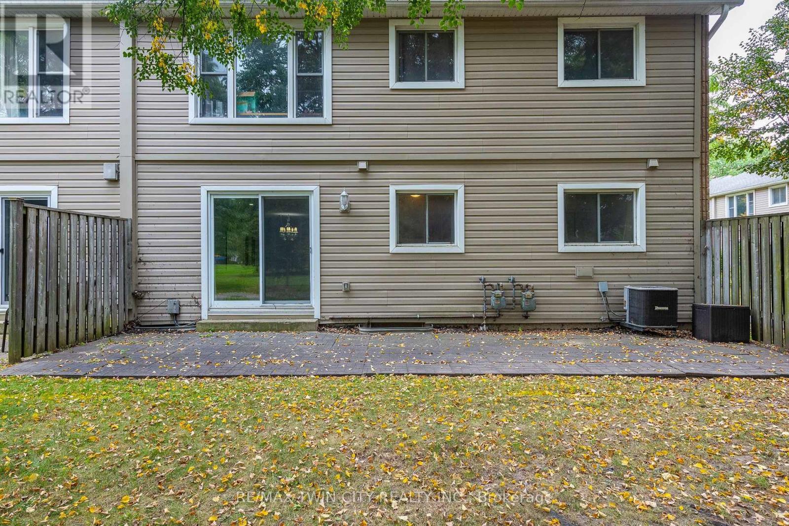 #74 65 GLAMIS ROAD - 30