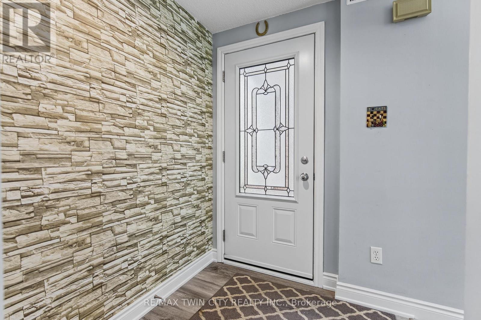 #74 65 GLAMIS ROAD - 6