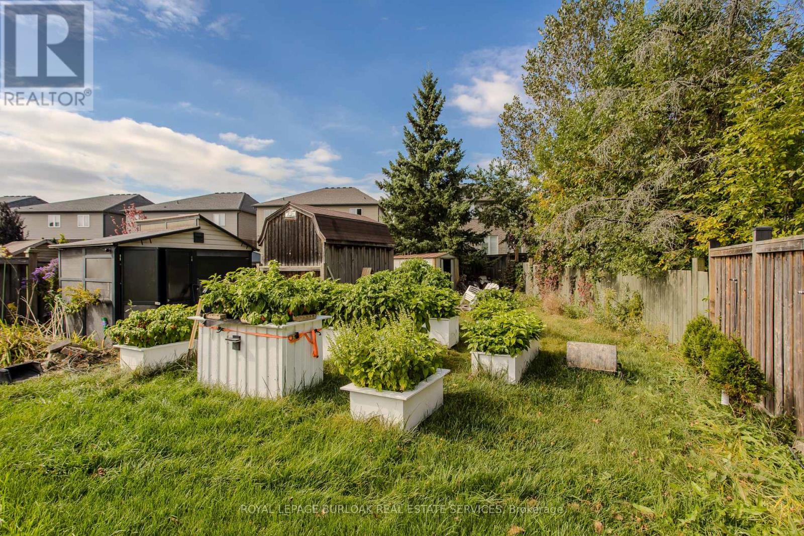 32 Great Oak Trail, Hamilton, ON photo 23