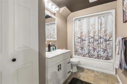 3 South Park Drive, Steinbach, MB R5G2E8 Photo 15
