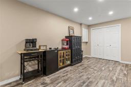 3 South Park Drive, Steinbach, MB R5G2E8 Photo 19
