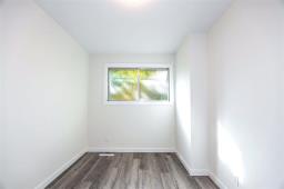 133 Lake Ridge Road, Winnipeg, MB R2Y1K3 Photo 12