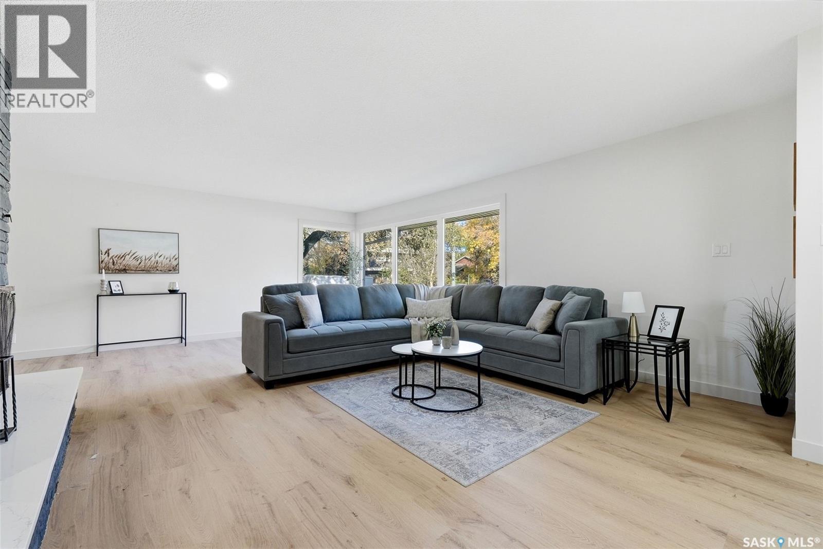 2251 Jubilee AVENUE - Image 3