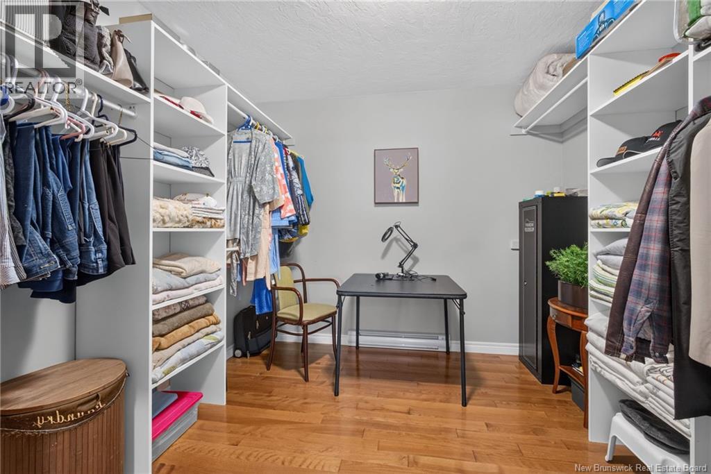 66 Squire Avenue - Image 23