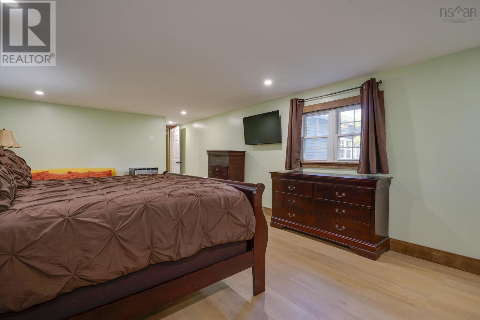 1260 Highway 201 - Image 23