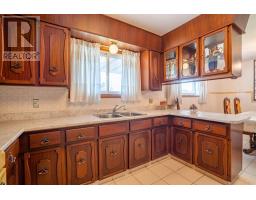 Kitchen - 285 Spadina Ave, Sault Ste  Marie, ON P6C5E1 Photo 10