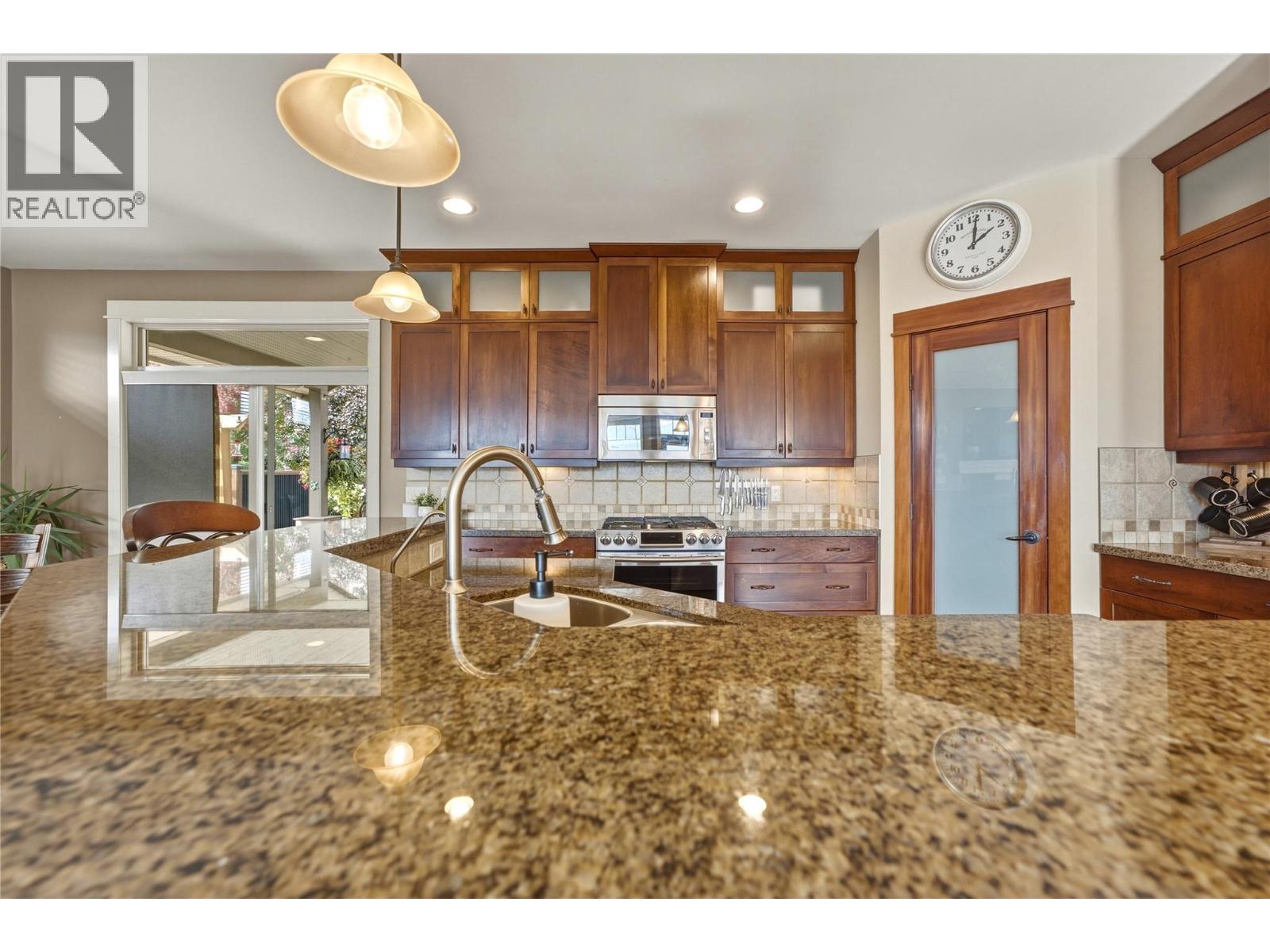 547 Mt. Tanner Place - 14