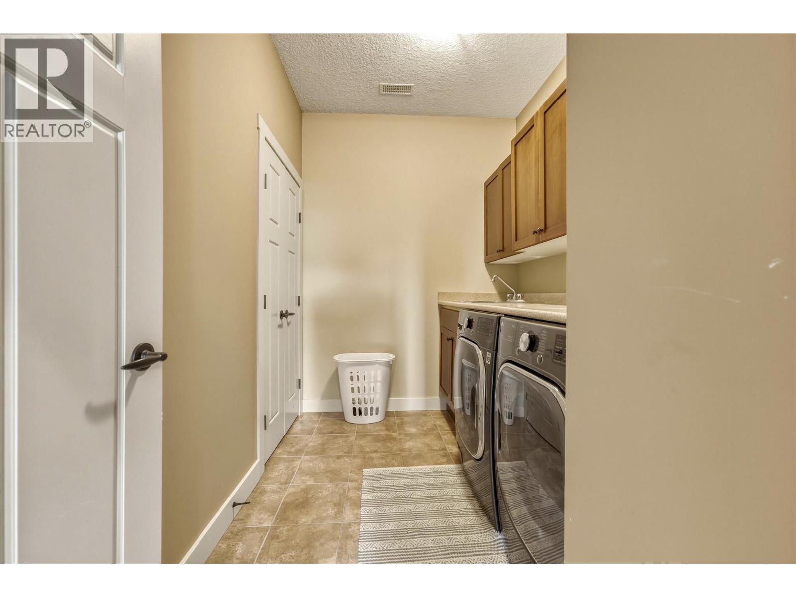 547 Mt. Tanner Place - 37