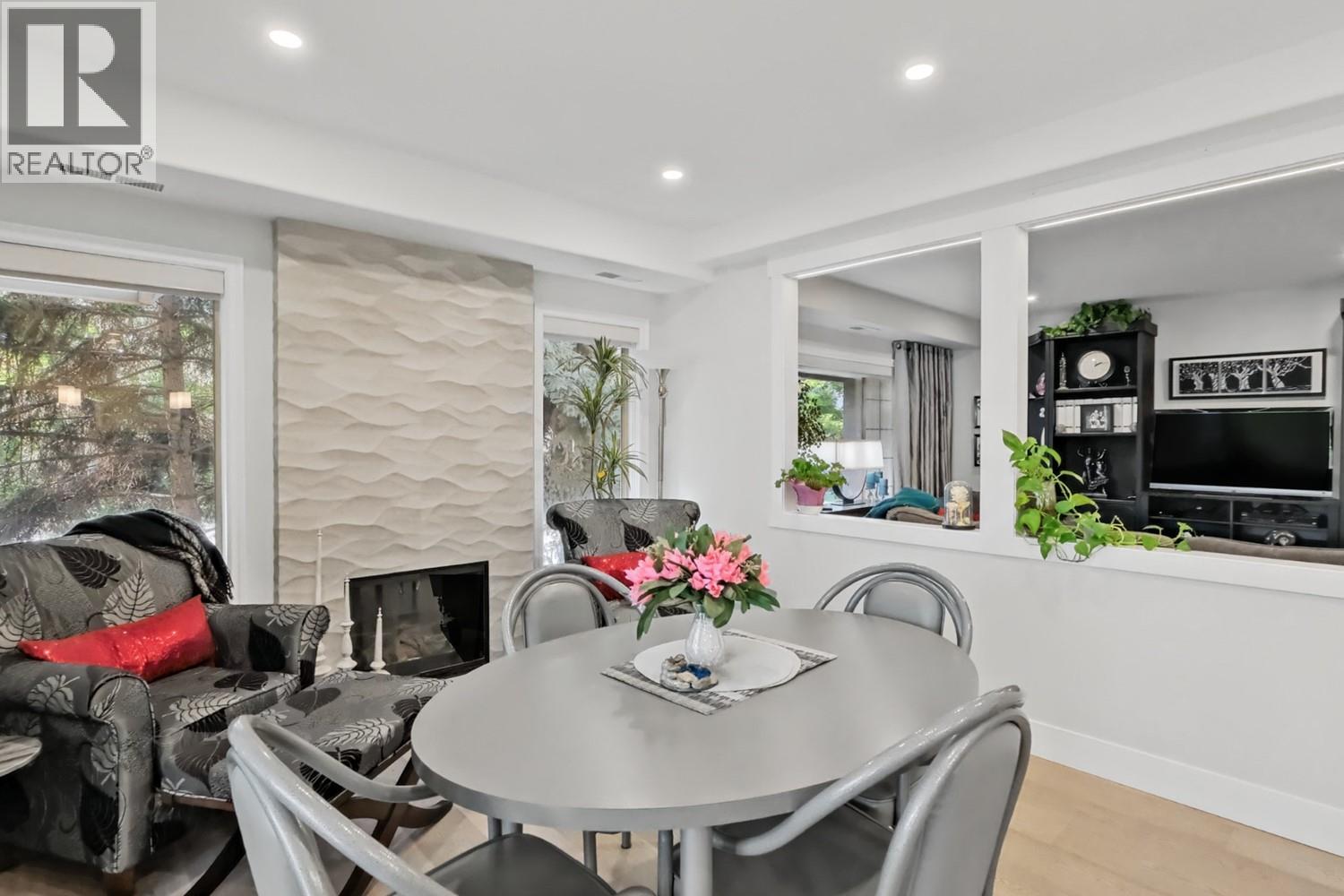 201 3335 Richter Street, Kelowna