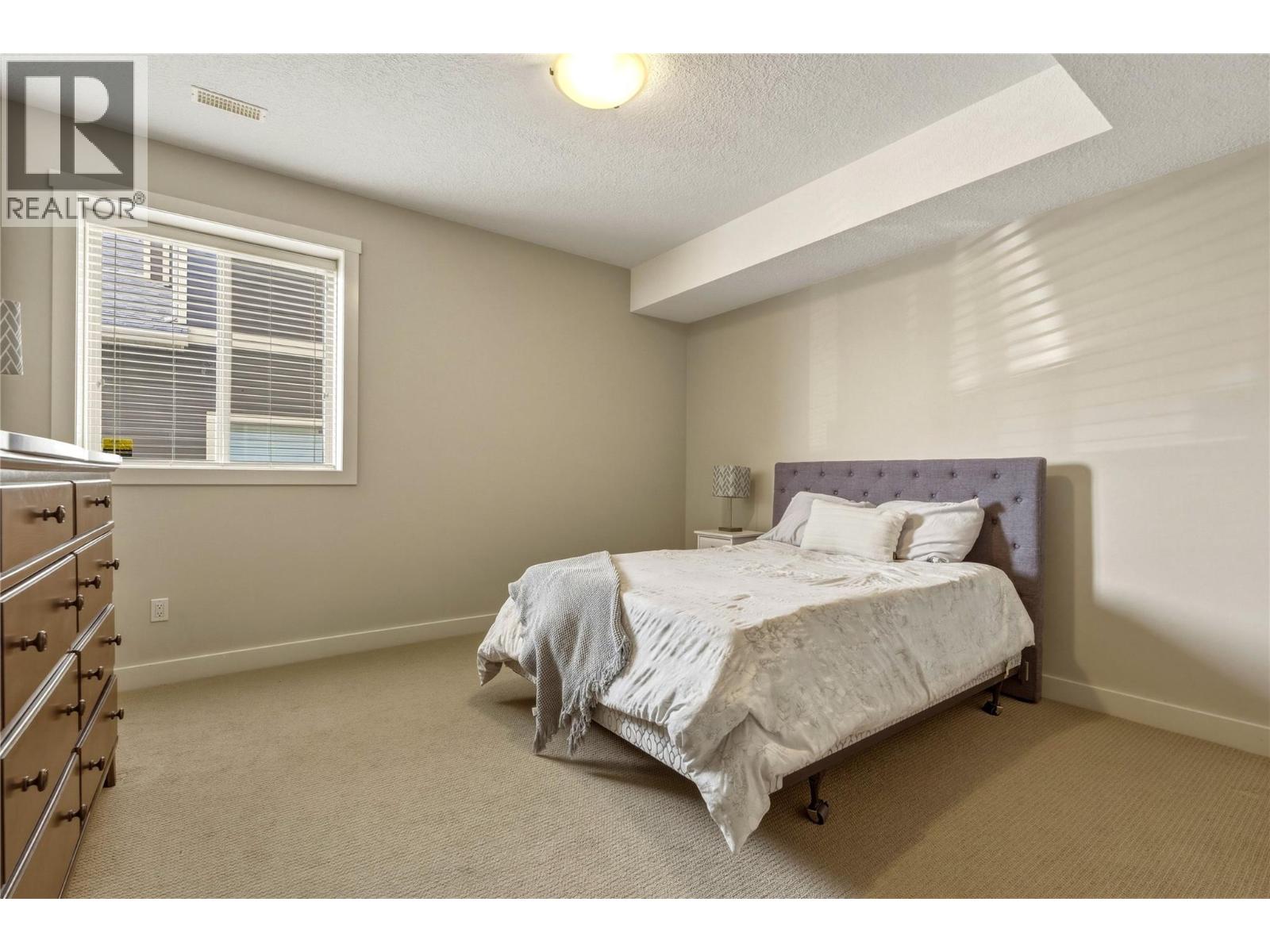547 Mt. Tanner Place - Image 38