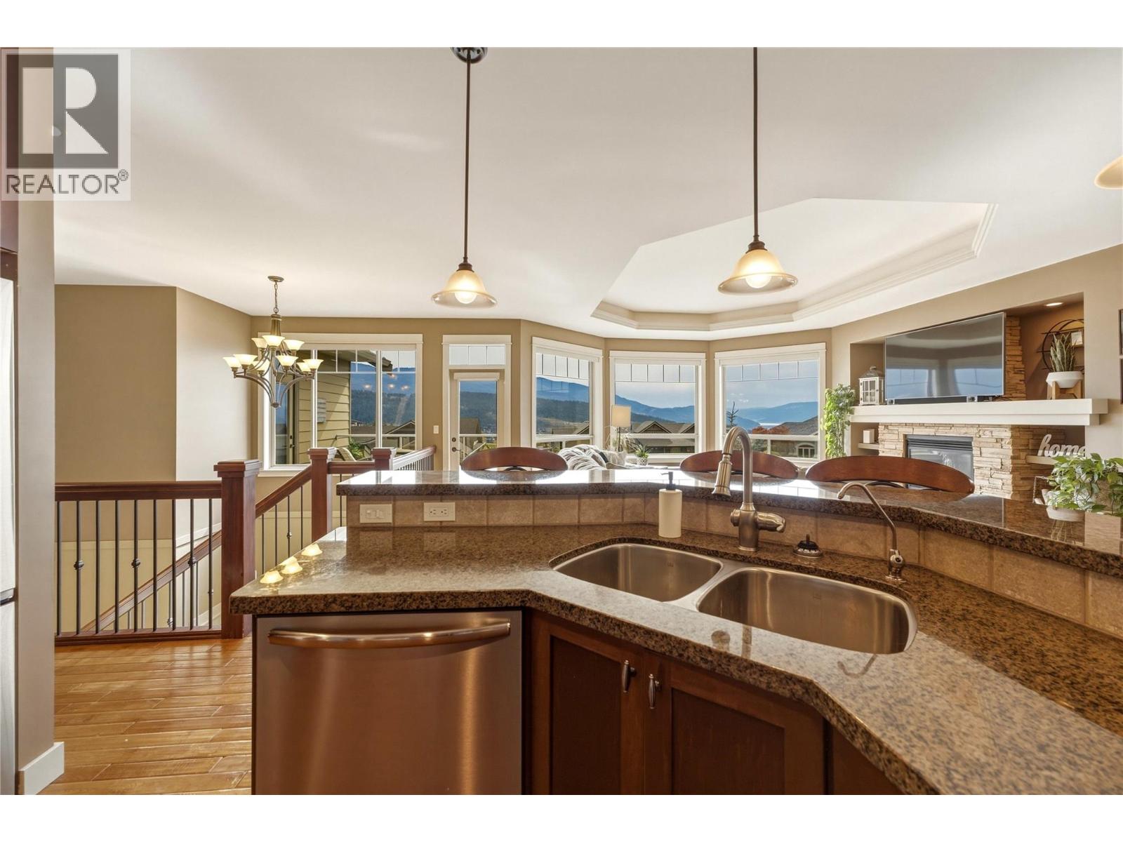 547 Mt. Tanner Place - Image 15