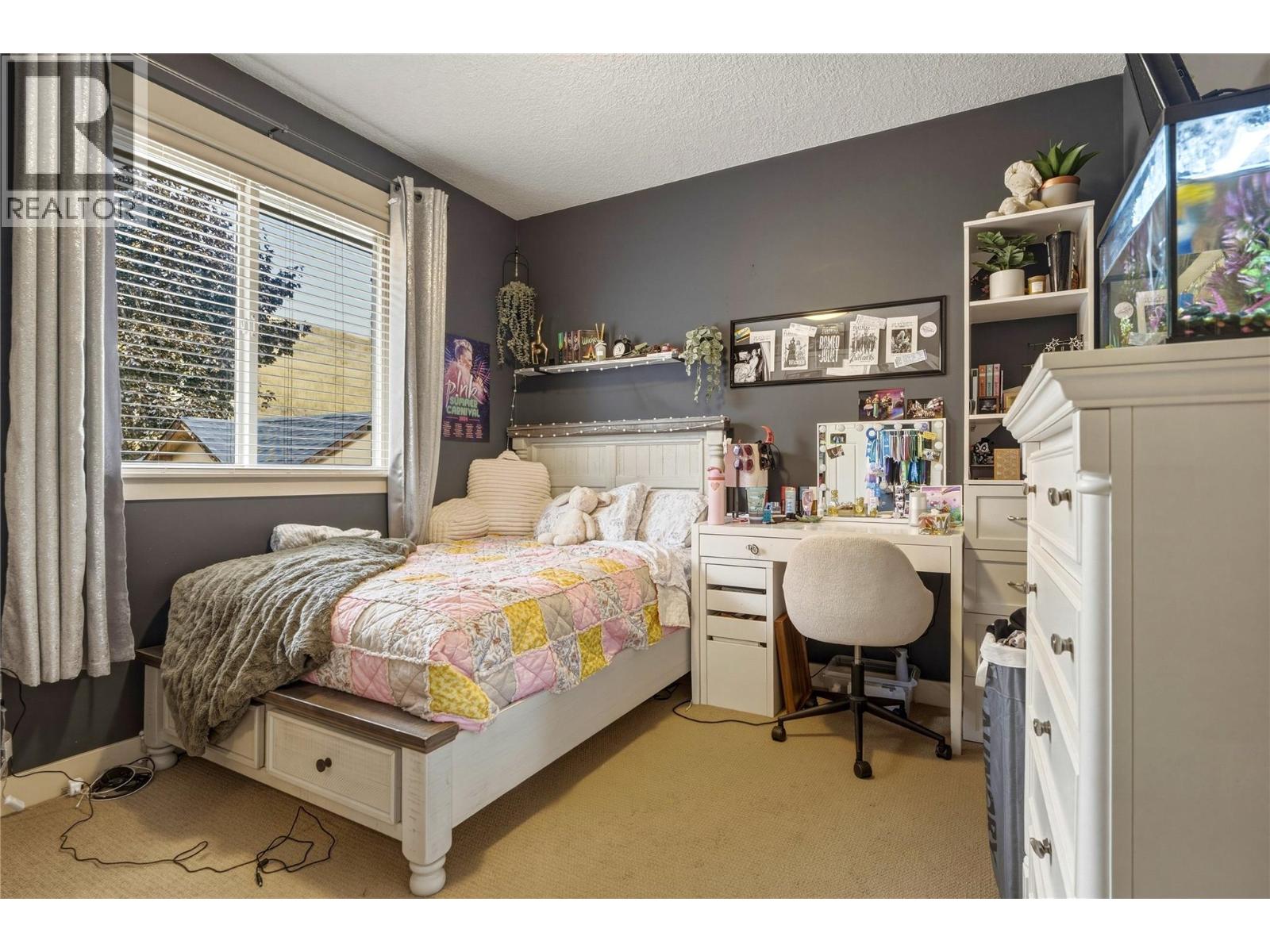 547 Mt. Tanner Place - Image 32