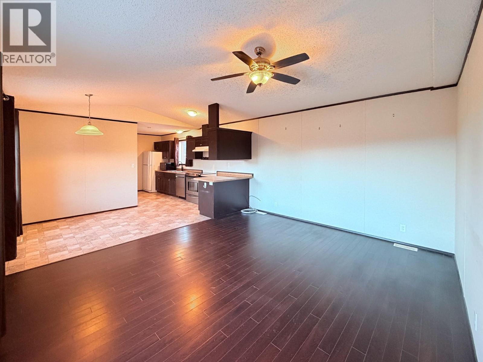 4821 CRESCENTWOOD Drive, Edgewater