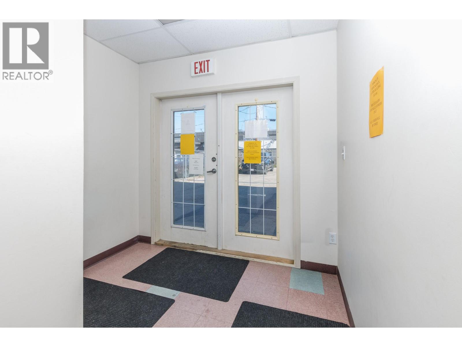  430 7 Street Southwest, Salmon Arm - Image 1