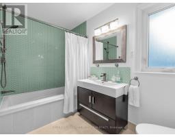139 Holcolm Road, Toronto, ON M2N2E1 Photo 15