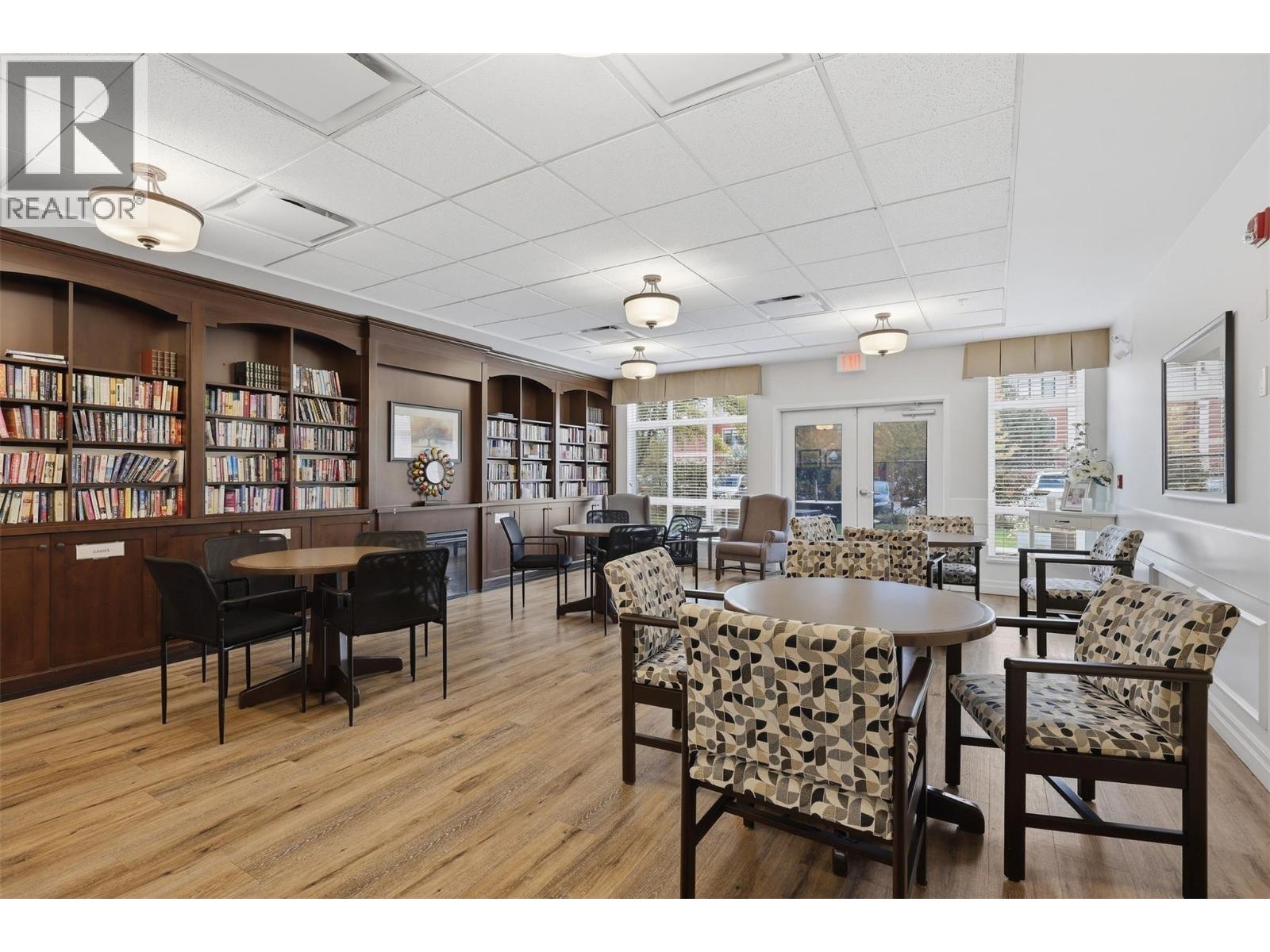 #301 760 MAYFAIR Street - 29