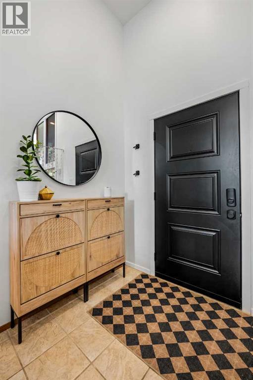 Spacious entrance