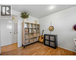 68 Lake Emerald Road Se, Calgary, AB T2J2J7 Photo 34