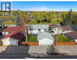 68 Lake Emerald Road Se, Calgary, AB T2J2J7 Photo 48