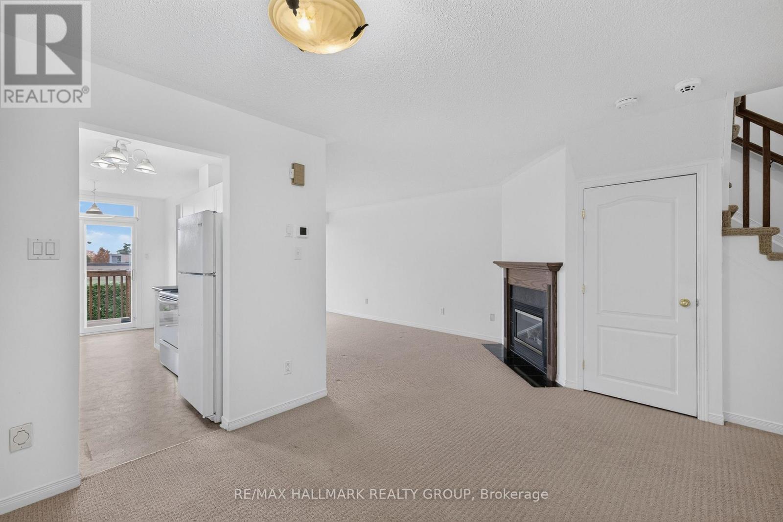 103 TALL OAK PRIVATE - 18