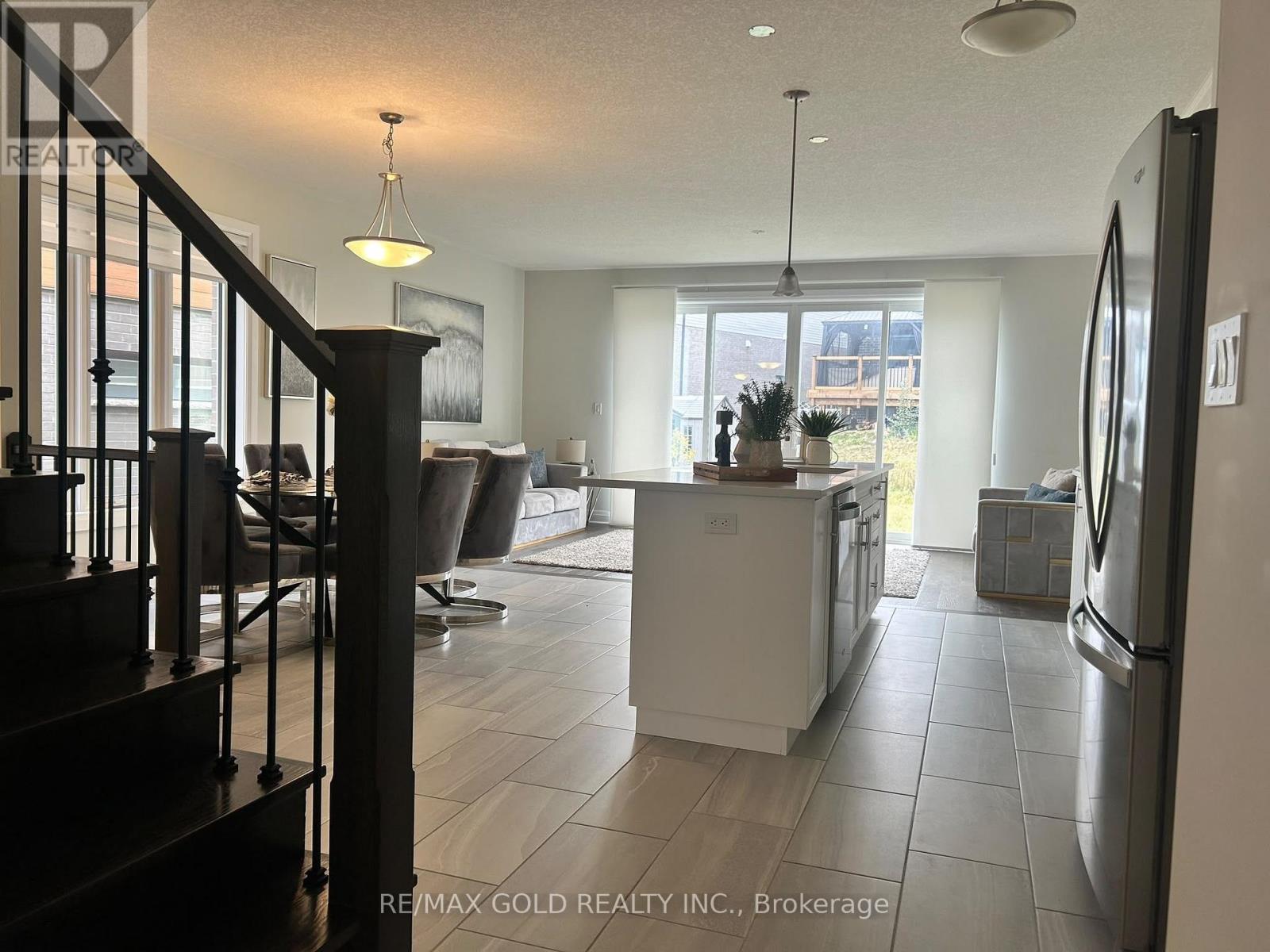 617 Benninger Drive, Kitchener, ON photo 30
