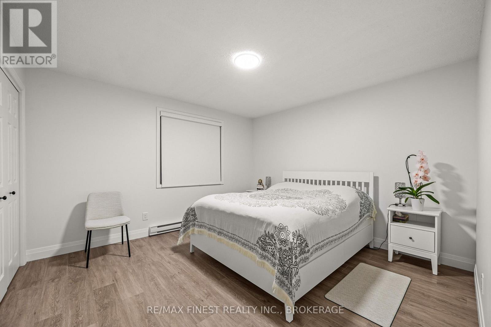 #501 315 REGENT STREET - Image 27