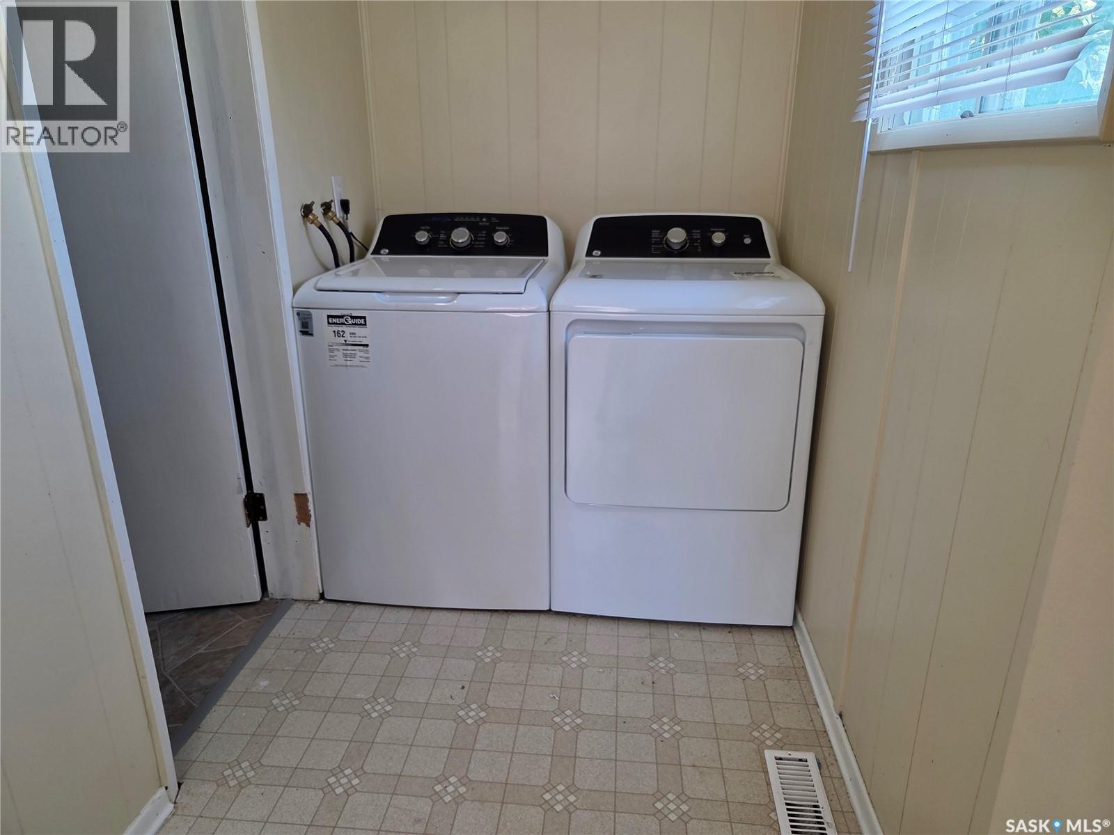 215 Kerry STREET - Image 11