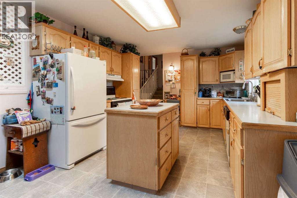 3905 23 Avenue S - 9