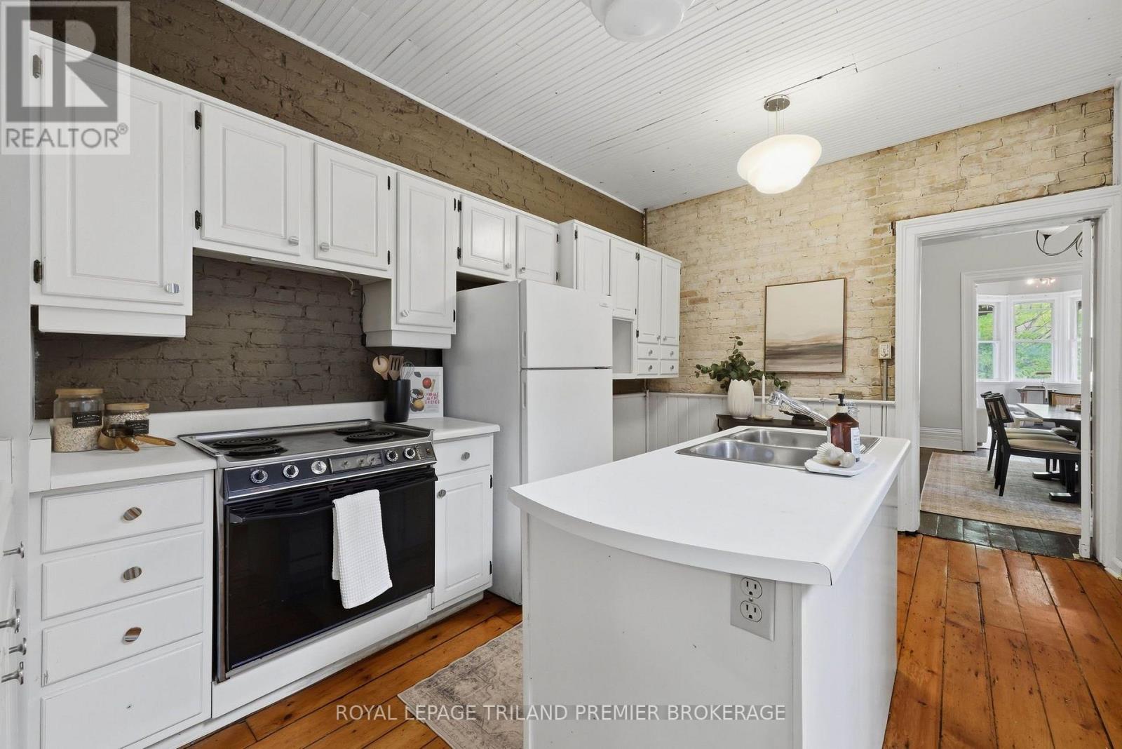 28 STANLEY STREET - Image 19