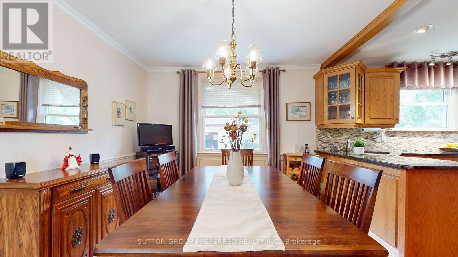 573 JAMAICA COURT - 13