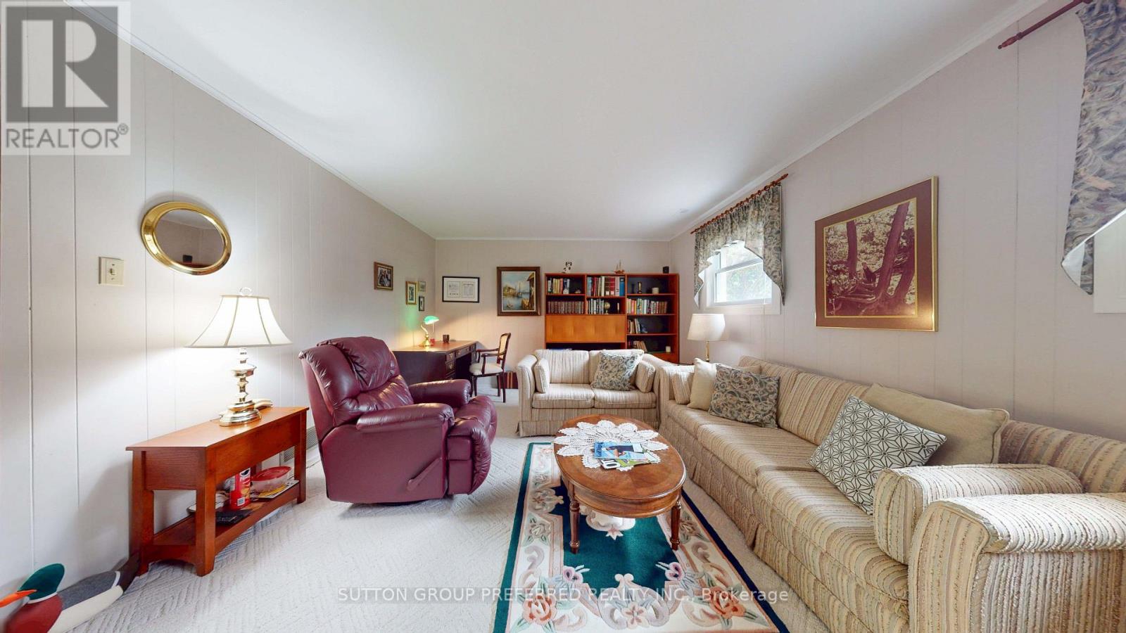 573 JAMAICA COURT - Image 32