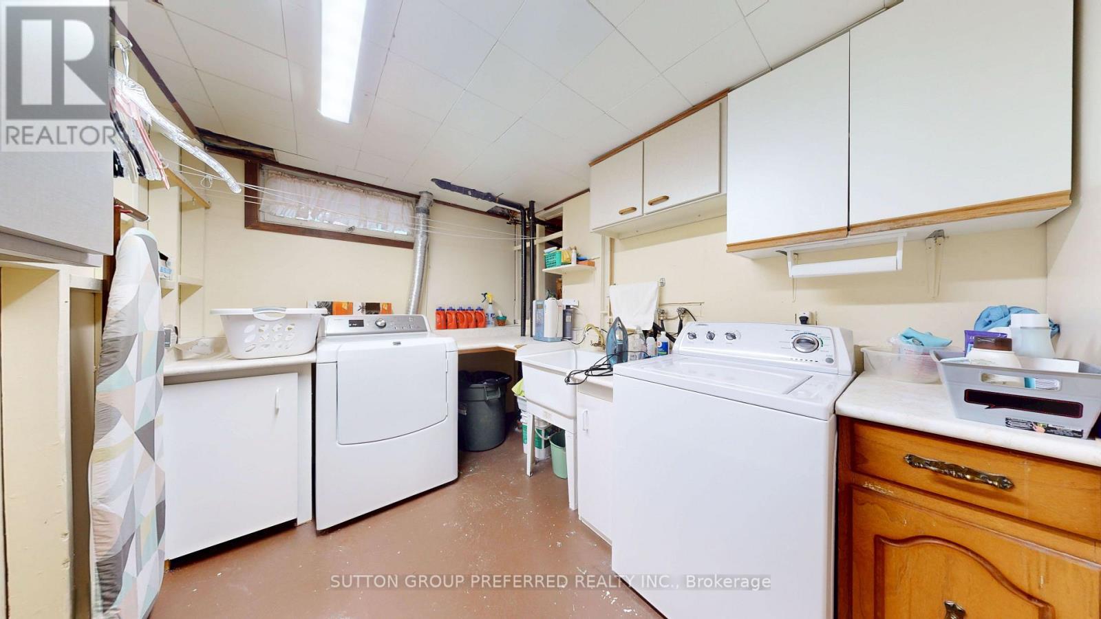 573 JAMAICA COURT - Image 40