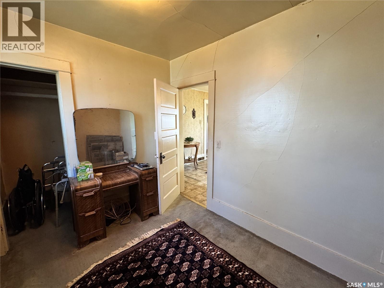 414 4th AVENUE E - Image 6