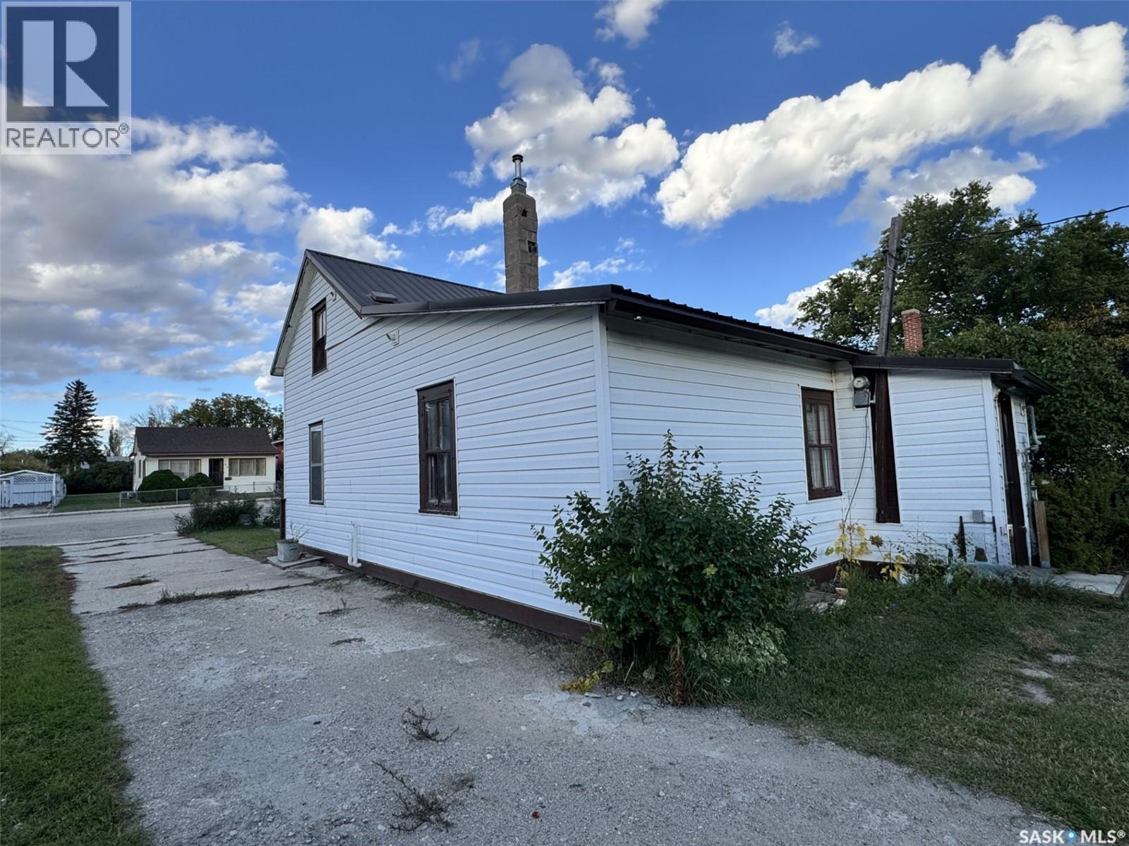 414 4th AVENUE E - 25
