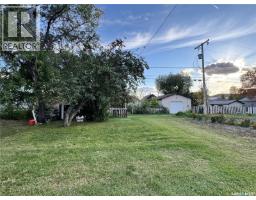 414 4th Avenue E, Biggar, SK S0K0M0 Photo 22
