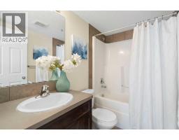 5209, 69 Country Village Manor NE - photo 8