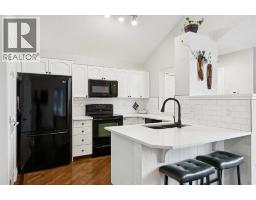 108 Elgin Manor SE - photo 12
