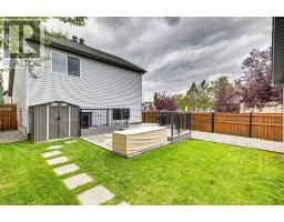108 Elgin Manor SE - photo 31
