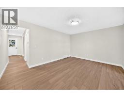 4pc Bathroom - 18 Dalhousie Crescent Nw, Calgary, AB T3A2H8 Photo 8