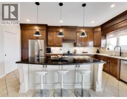 4pc Ensuite bath - 4007 Bush Crescent, Beamsville, ON L3J0H1 Photo 11