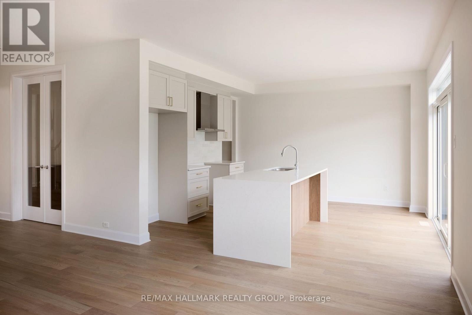 Images are to showcase builder finishes only.