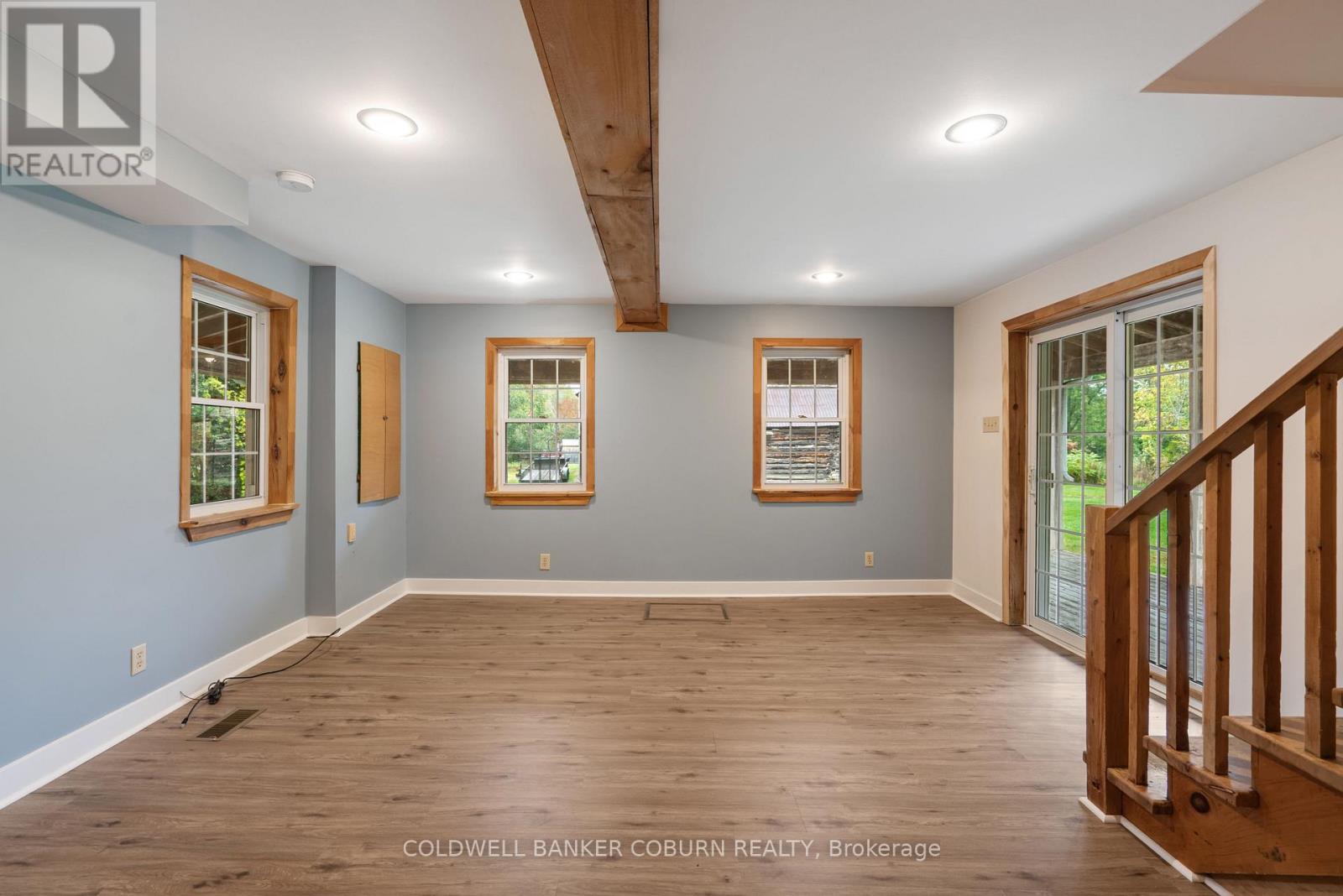 544 CRAIG ROAD - 8