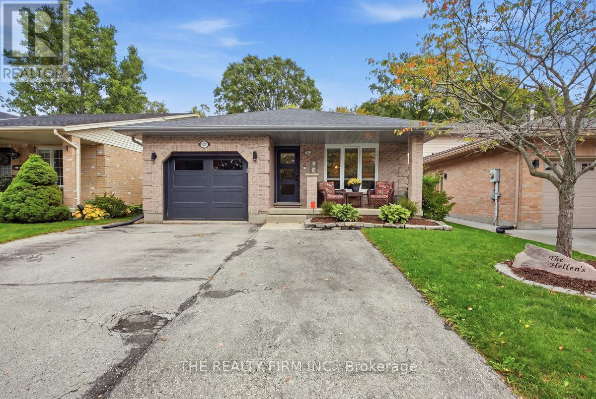 177 BOURNEMOUTH DRIVE - 1