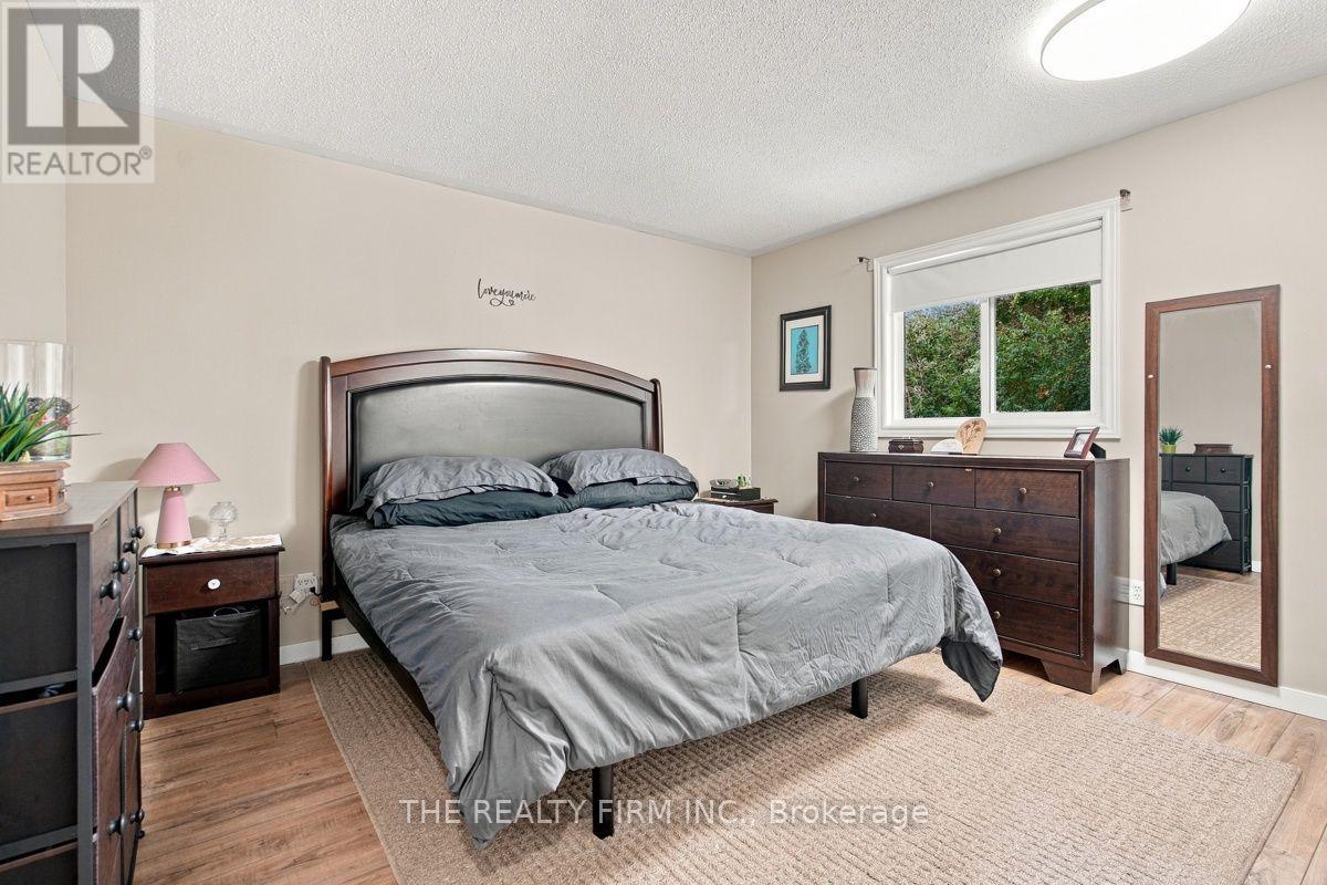177 BOURNEMOUTH DRIVE - 16