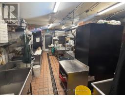 409 Spadina Avenue, Toronto, ON M5T2G6 Photo 9