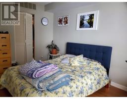 1605 - 65 Harbour Square, Toronto, ON M5J2L4 Photo 11