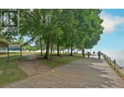 1605 - 65 Harbour Square, Toronto, ON M5J2L4 Photo 12