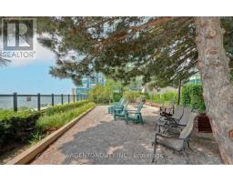 1605 - 65 Harbour Square, Toronto, ON M5J2L4 Photo 17