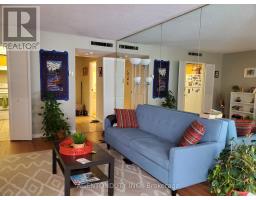 1605 - 65 Harbour Square, Toronto, ON M5J2L4 Photo 6